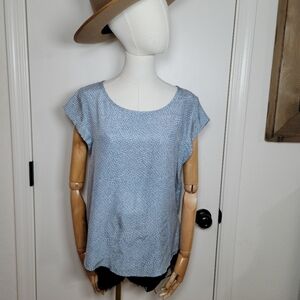 Joie 100% Silk Blue Leaf Print Blouse Medium Coastal Resort Style Beach Vacation